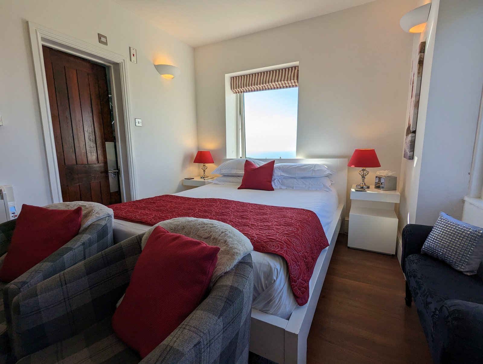 Hotel Room, Eastbourne, Beachy Head, Shiraz